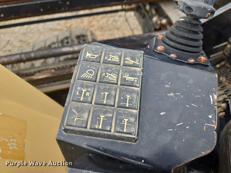 image for item DW7148 2015 Vermeer D24X40 Series II Navigator directional boring unit