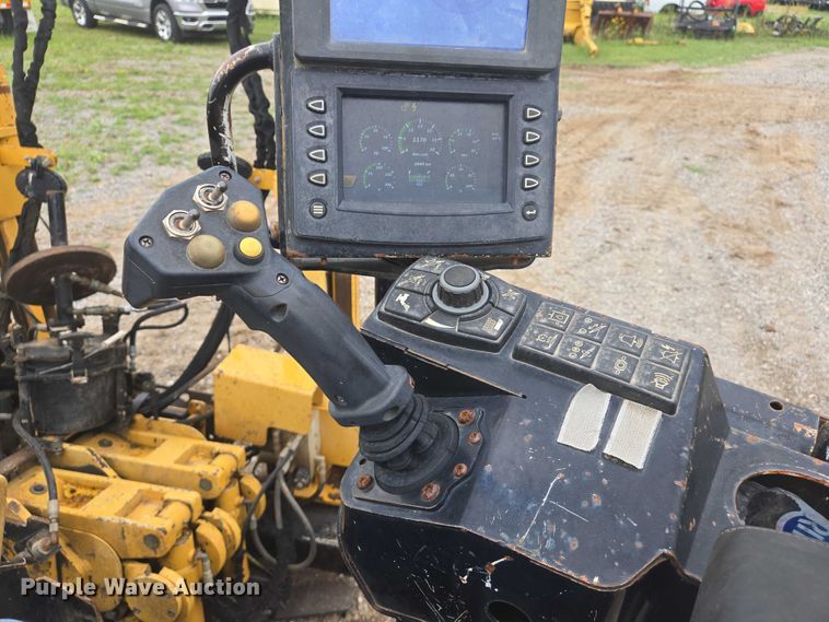 image for item DW7148 2015 Vermeer D24X40 Series II Navigator directional boring unit