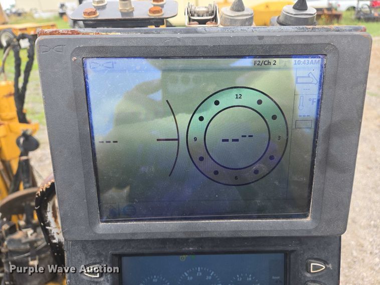 image for item DW7148 2015 Vermeer D24X40 Series II Navigator directional boring unit
