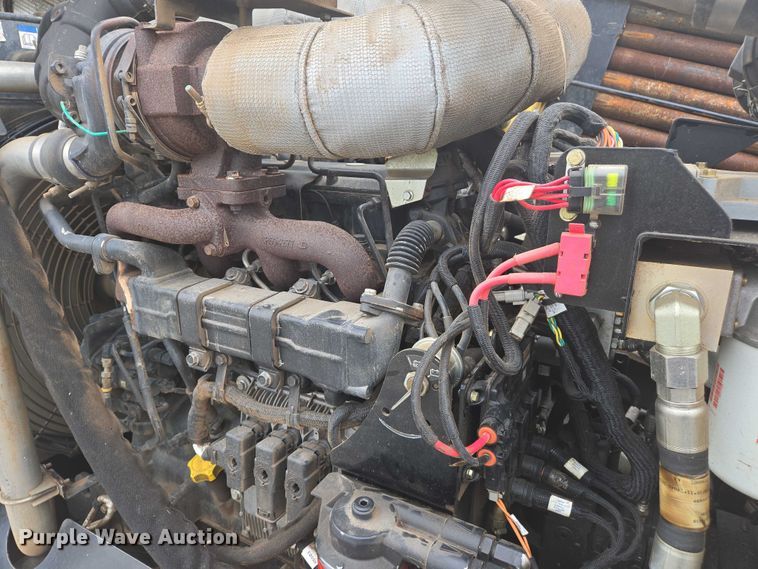 image for item DW7148 2015 Vermeer D24X40 Series II Navigator directional boring unit