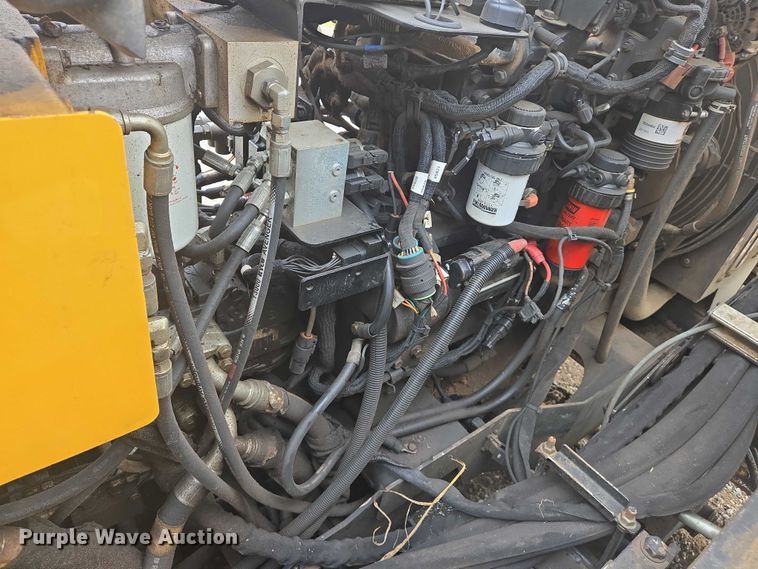 image for item DW7148 2015 Vermeer D24X40 Series II Navigator directional boring unit