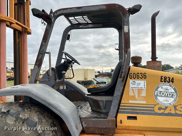 image for item DW7149 2000 Case 586G forklift