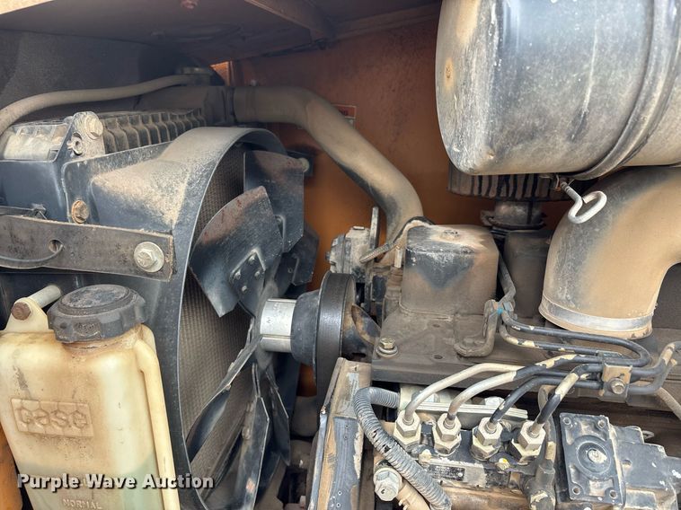 image for item DW7149 2000 Case 586G forklift