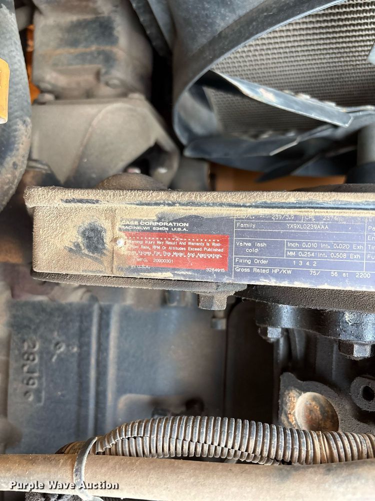 image for item DW7149 2000 Case 586G forklift