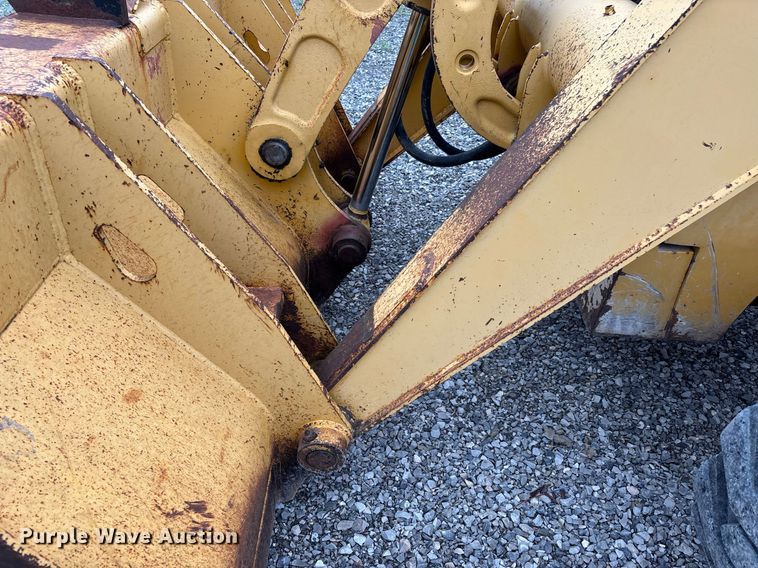 image for item DW7151 2005 John Deere 710G backhoe