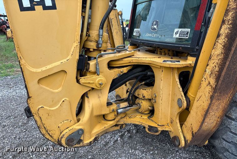 image for item DW7151 2005 John Deere 710G backhoe