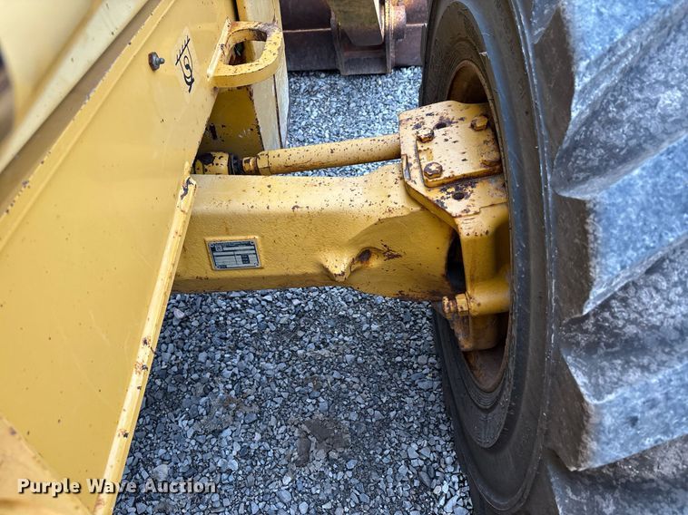 image for item DW7151 2005 John Deere 710G backhoe