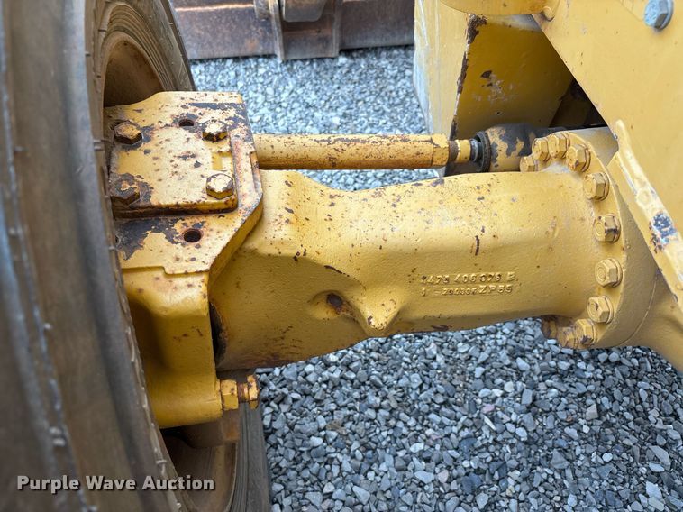 image for item DW7151 2005 John Deere 710G backhoe