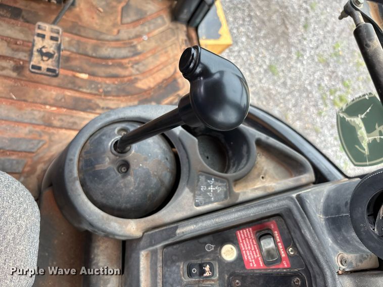 image for item DW7151 2005 John Deere 710G backhoe