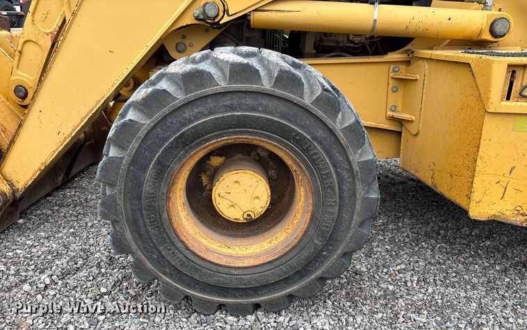 image for item DW7151 2005 John Deere 710G backhoe