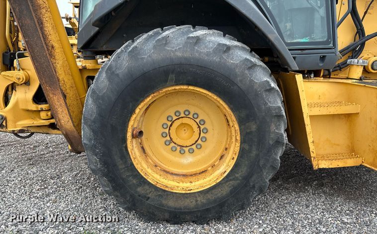 image for item DW7151 2005 John Deere 710G backhoe