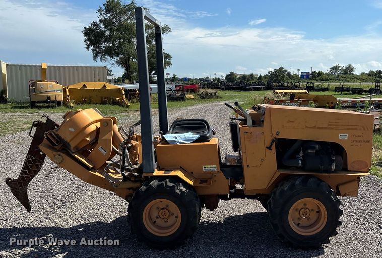 image for item DW7154 2001 Case Maxi Sneaker Series C trencher