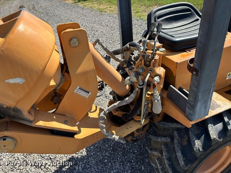 image for item DW7154 2001 Case Maxi Sneaker Series C trencher