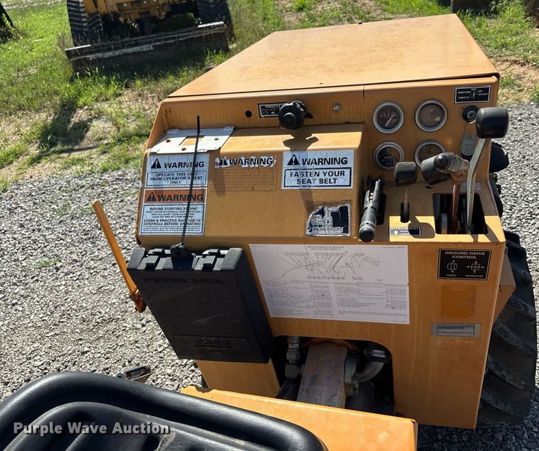 image for item DW7154 2001 Case Maxi Sneaker Series C trencher