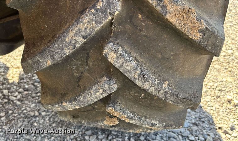 image for item DW7154 2001 Case Maxi Sneaker Series C trencher