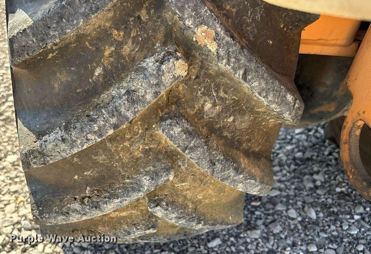 image for item DW7154 2001 Case Maxi Sneaker Series C trencher