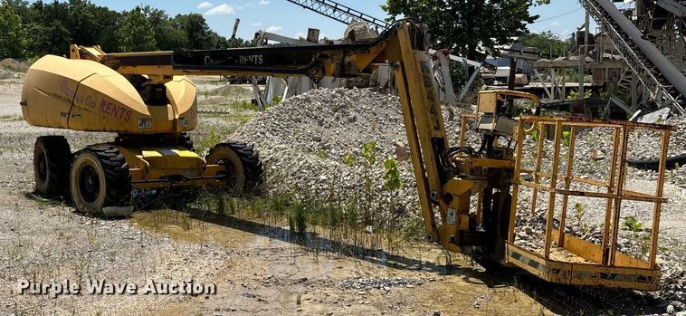 image for item DW7155 2005 Haulotte HB44J boom lift