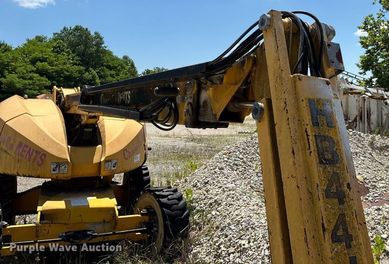 image for item DW7155 2005 Haulotte HB44J boom lift