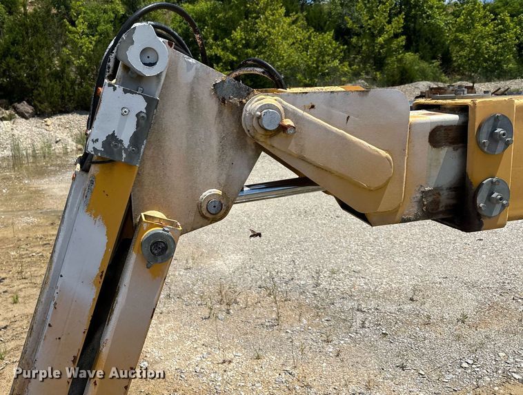 image for item DW7155 2005 Haulotte HB44J boom lift