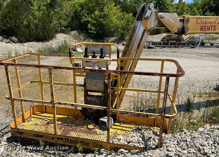 image for item DW7155 2005 Haulotte HB44J boom lift