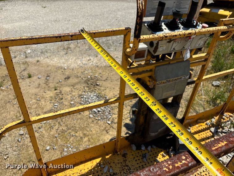 image for item DW7155 2005 Haulotte HB44J boom lift