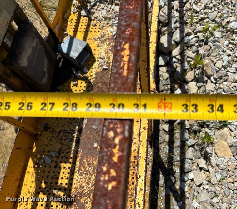 image for item DW7155 2005 Haulotte HB44J boom lift