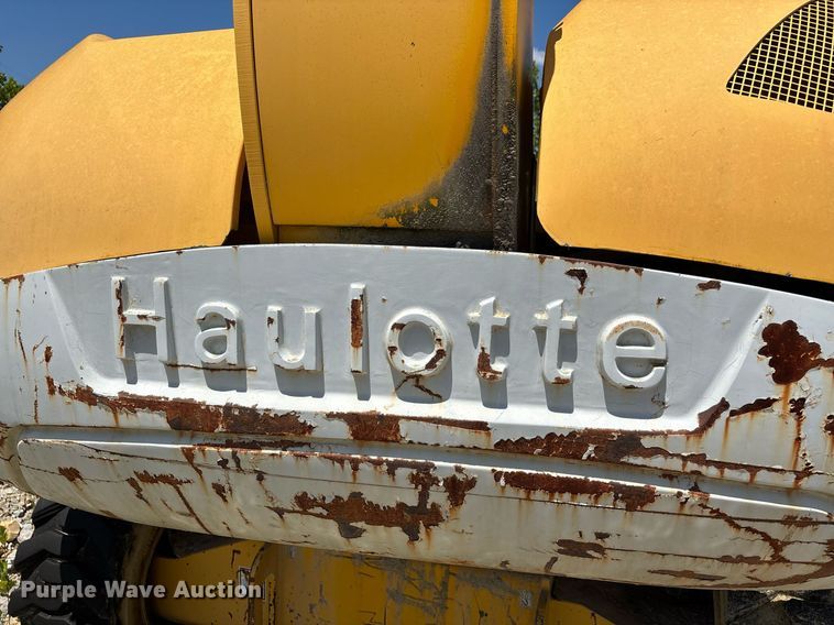 image for item DW7155 2005 Haulotte HB44J boom lift