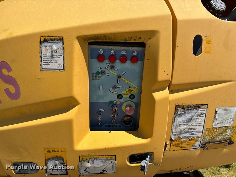 image for item DW7155 2005 Haulotte HB44J boom lift