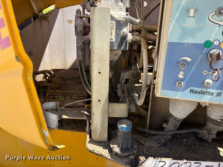 image for item DW7155 2005 Haulotte HB44J boom lift