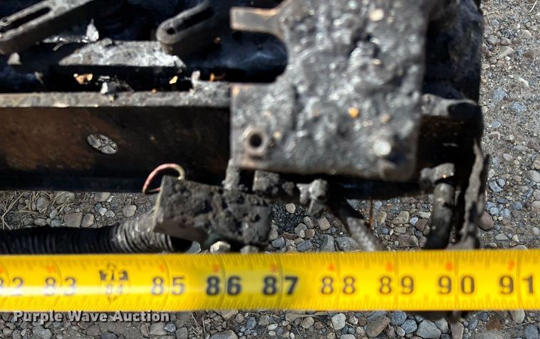 image for item DW7156 1997 Ford F800 oil distributor truck