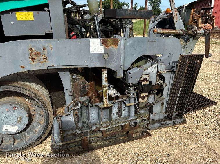 image for item DW7157 2014 Vogele Vision 5200-2i paver