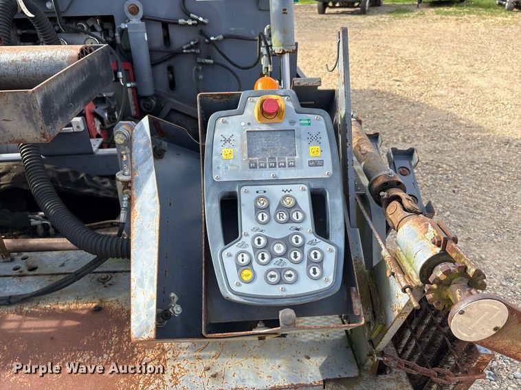 image for item DW7157 2014 Vogele Vision 5200-2i paver