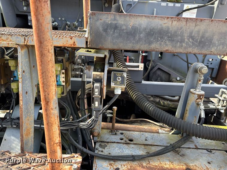 image for item DW7157 2014 Vogele Vision 5200-2i paver