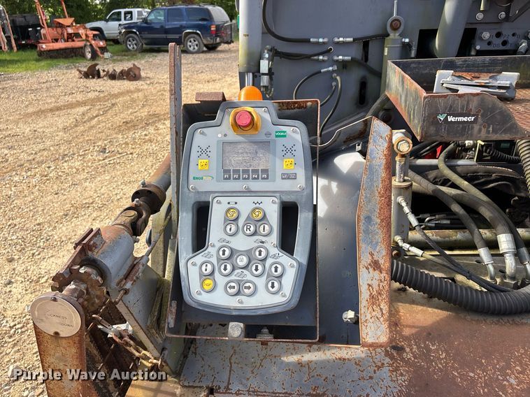 image for item DW7157 2014 Vogele Vision 5200-2i paver