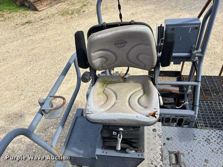 image for item DW7157 2014 Vogele Vision 5200-2i paver