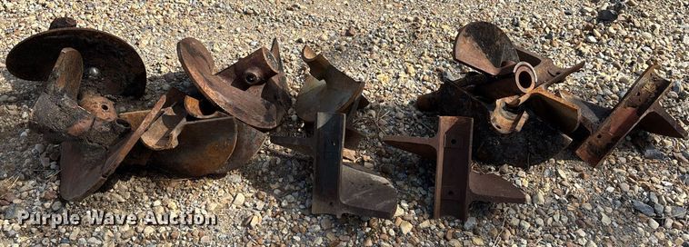 image for item DW7157 2014 Vogele Vision 5200-2i paver