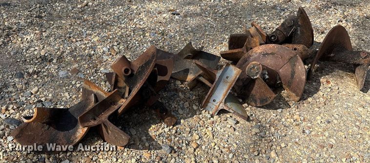 image for item DW7157 2014 Vogele Vision 5200-2i paver