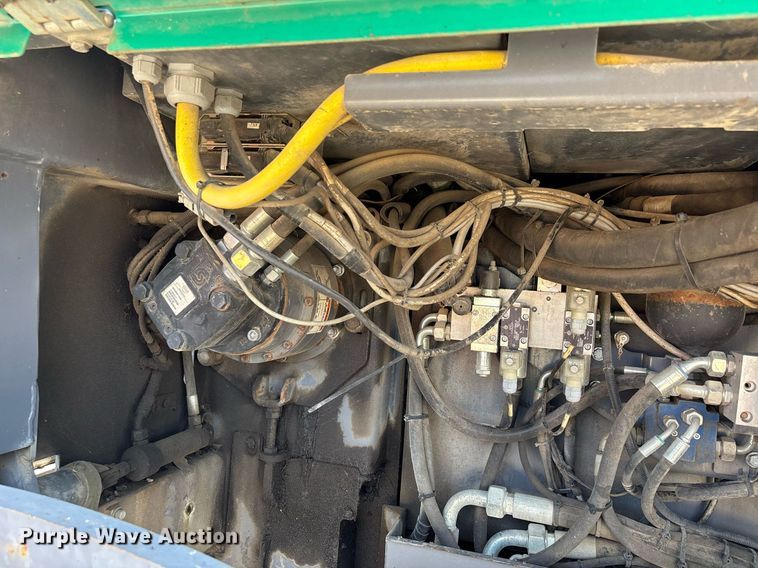 image for item DW7157 2014 Vogele Vision 5200-2i paver