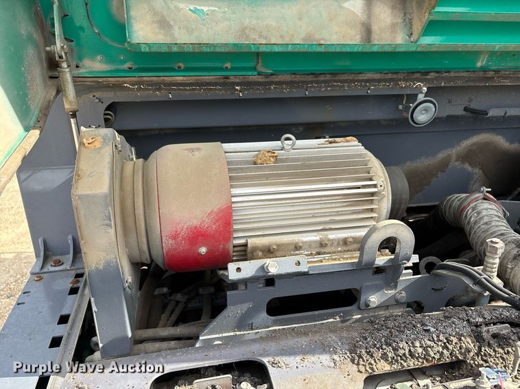 image for item DW7157 2014 Vogele Vision 5200-2i paver