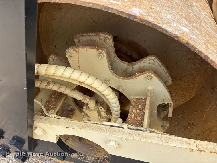 image for item DW7158 1996 Ingersoll Rand DD 90 double drum vibratory roller