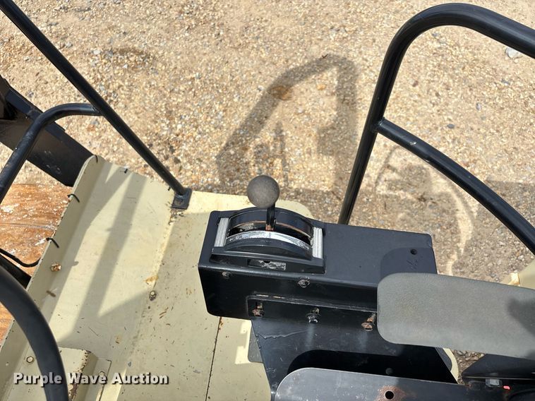 image for item DW7158 1996 Ingersoll Rand DD 90 double drum vibratory roller