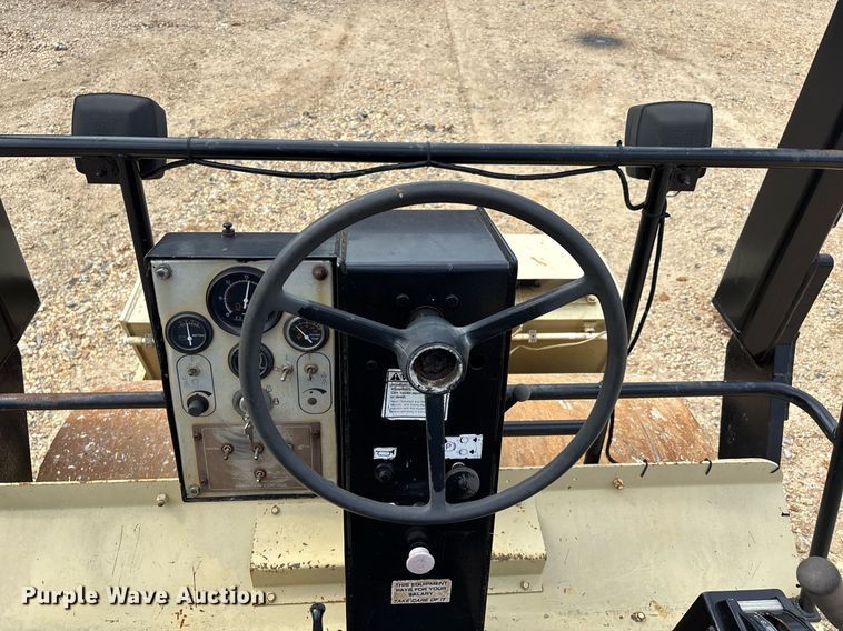 image for item DW7158 1996 Ingersoll Rand DD 90 double drum vibratory roller