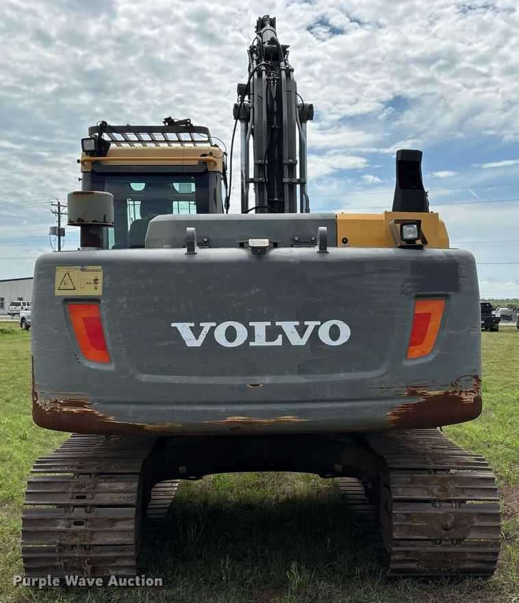 image for item DW7163 2013 Volvo EC140D L excavator