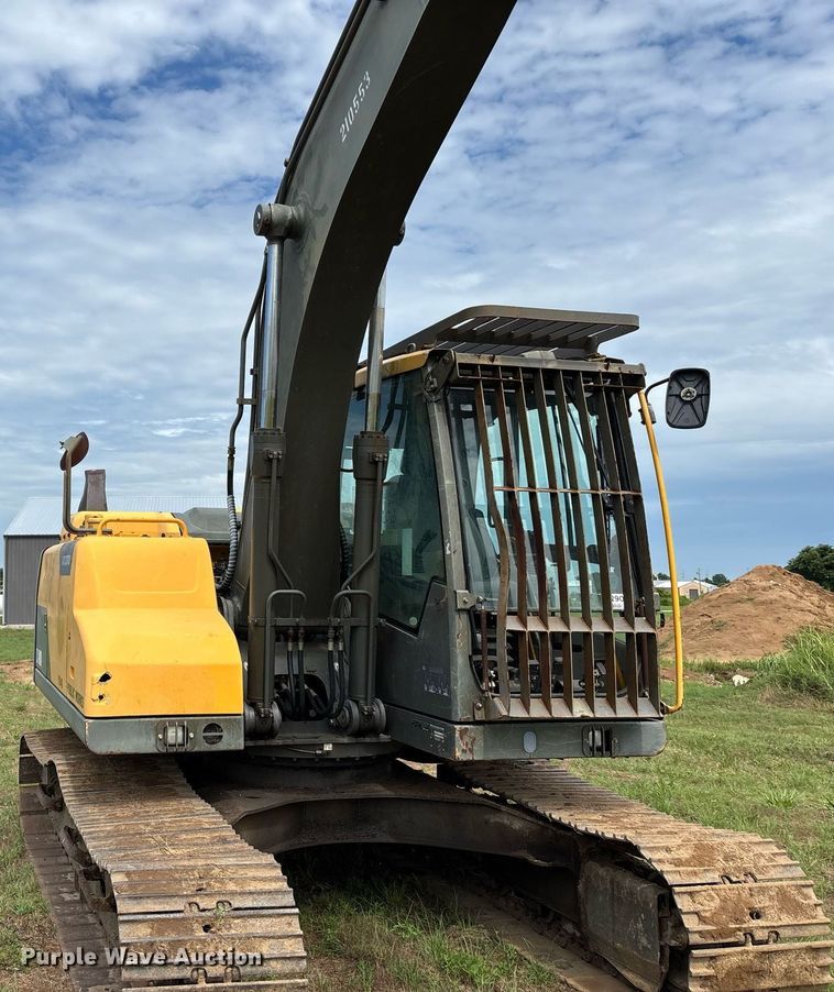 image for item DW7163 2013 Volvo EC140D L excavator