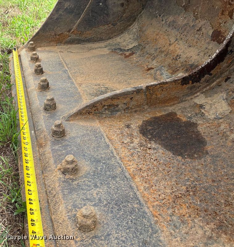 image for item DW7163 2013 Volvo EC140D L excavator