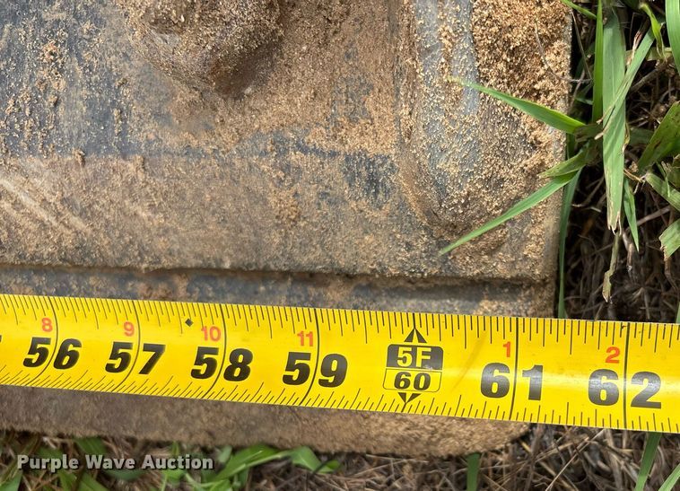 image for item DW7163 2013 Volvo EC140D L excavator