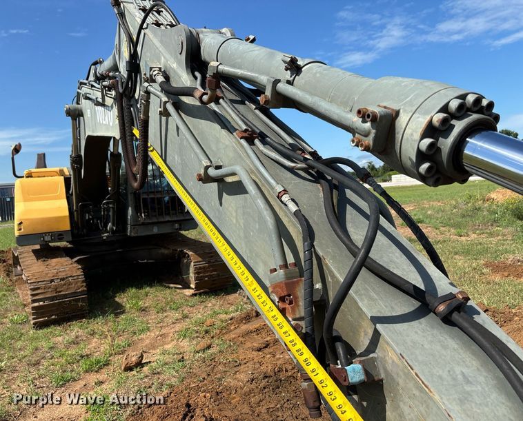 image for item DW7163 2013 Volvo EC140D L excavator