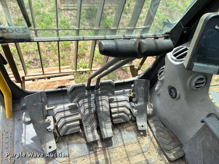 image for item DW7163 2013 Volvo EC140D L excavator