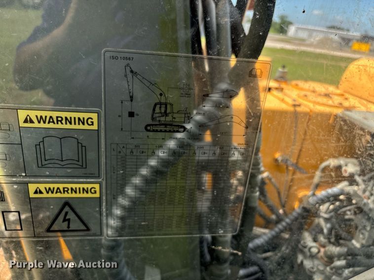 image for item DW7163 2013 Volvo EC140D L excavator