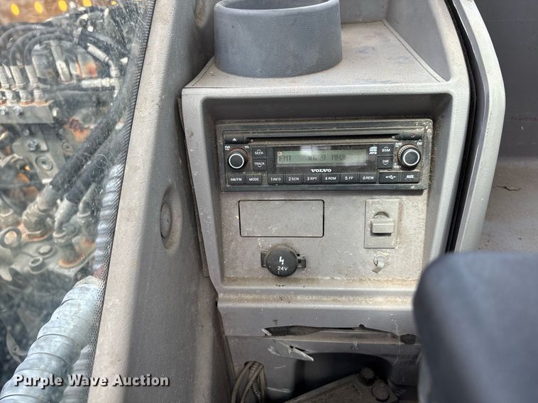 image for item DW7163 2013 Volvo EC140D L excavator